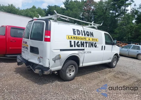 2018 GMC Savana 2500 Work Van z USA, uszkodzony, nr VIN 1GTW7AFG3J1912097